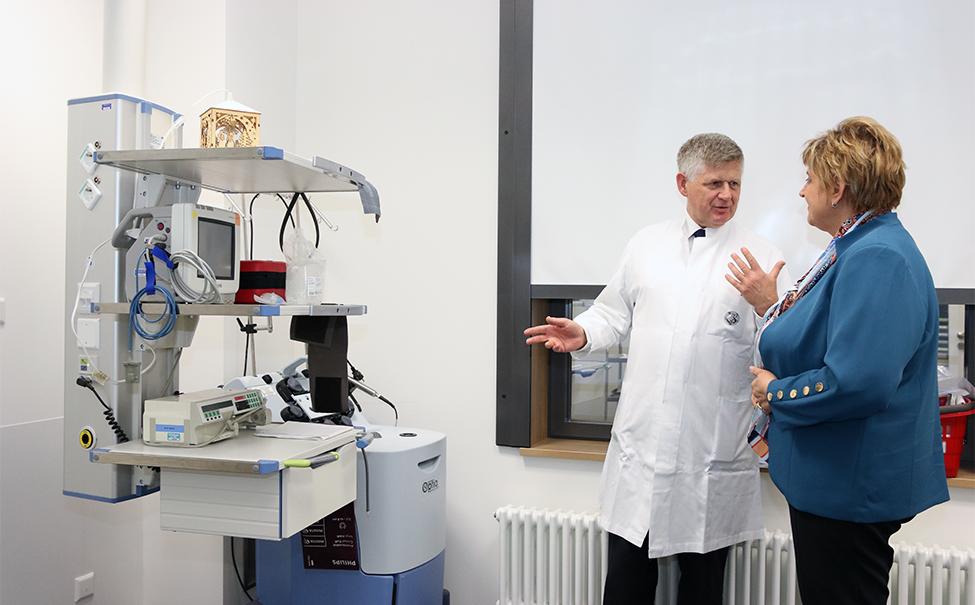 Landtagspräsidentin Birgit Diezel hat die Onkologische Tagesklinik des Universitätsklinikums Jena besucht