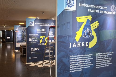 Ausstellung „75 Jahre THW“ im Thüringer Landtag