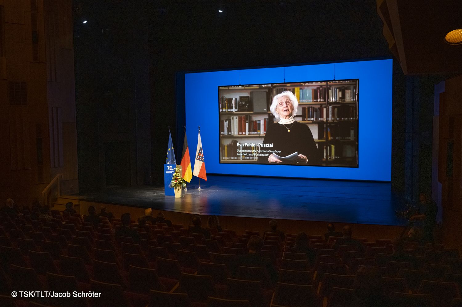Gedenken im Deutschen Nationaltheater Weimar (Foto: Jacob Schröter)