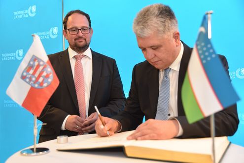 Botschafter der Republik Usbekistan zu Besuch