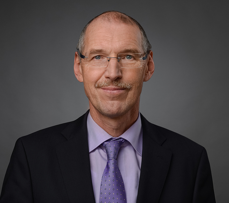 Dr. Werner Pidde