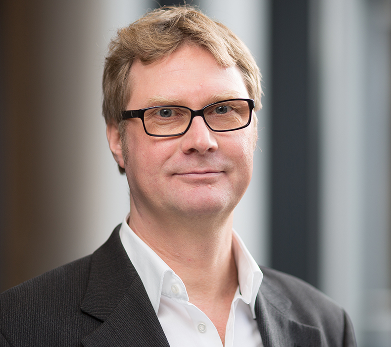Dirk Adams