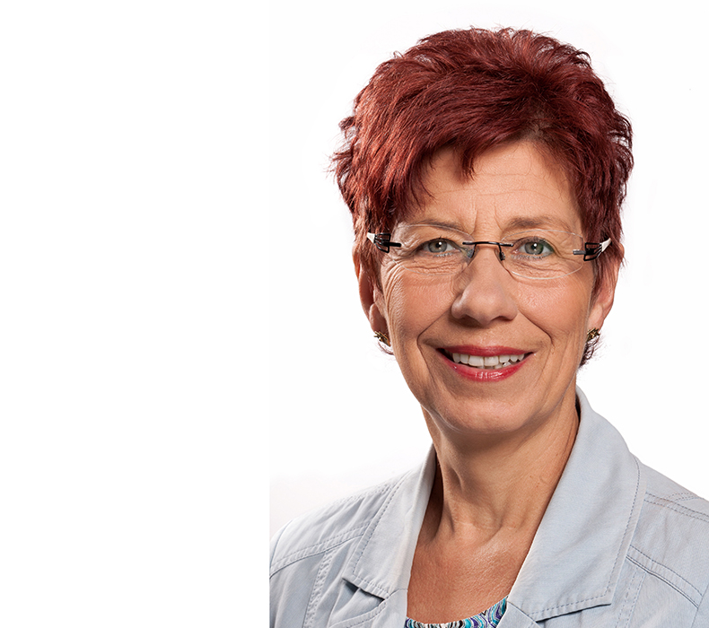 Karola Stange
